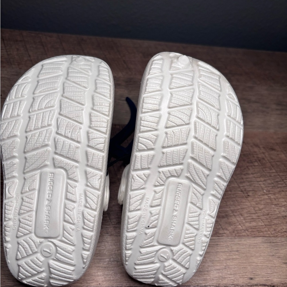Rugged‎ Shark Kids Cream Sandals - Picture 7 of 8